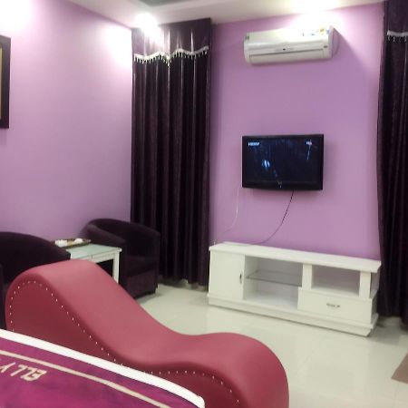 Elly Hotel Hanoi Kültér fotó